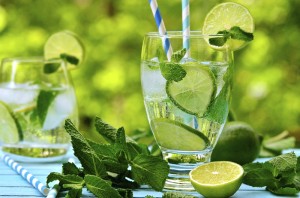 Impress Your Guests By Serving These Spring Flavored Cocktails