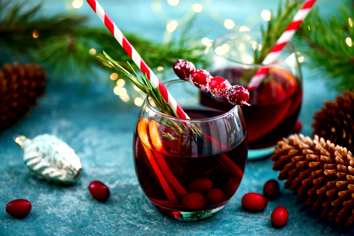 Impress Your Guests with These Holiday Drinks