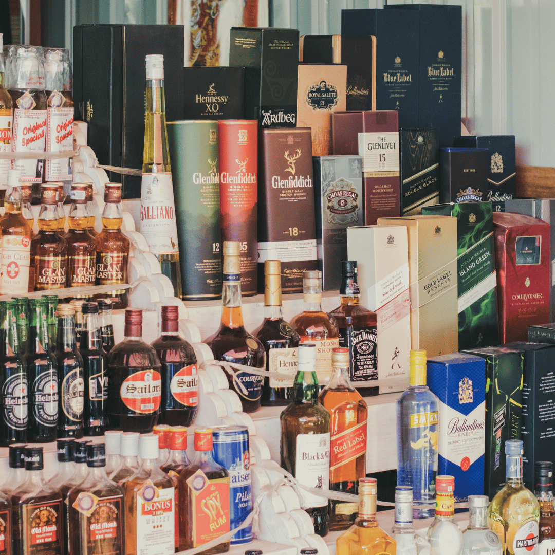 LIQUOR Liquors, brandy & apertifs